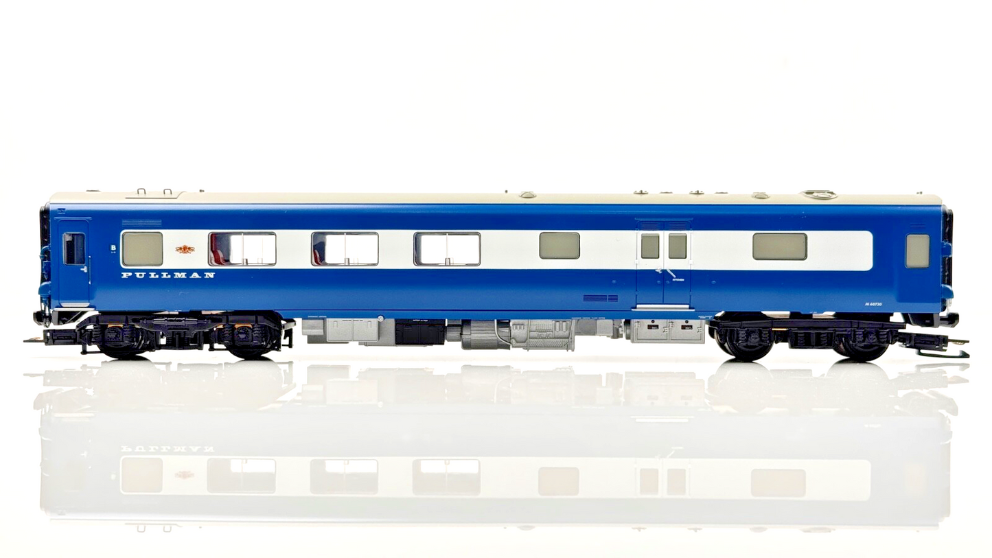 BACHMANN 00 GAUGE - 31-255DC - MIDLAND PULLMAN 6 CAR SET NANKING BLUE DCC FITTED