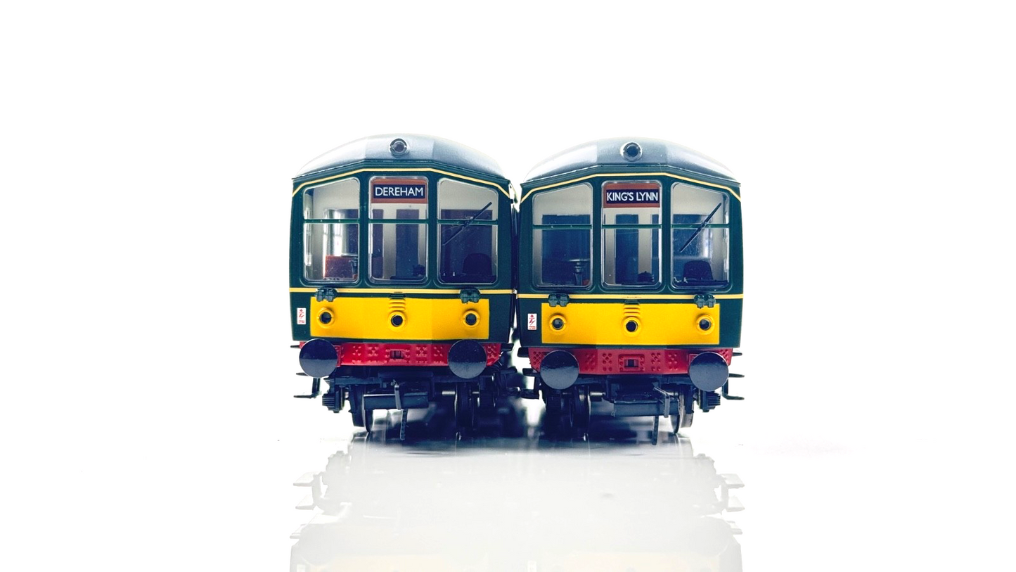 BACHMANN 00 GAUGE - 32-515 - DERBY LIGHTWEIGHT TWO CAR DMU BR GREEN YELLOW W/P