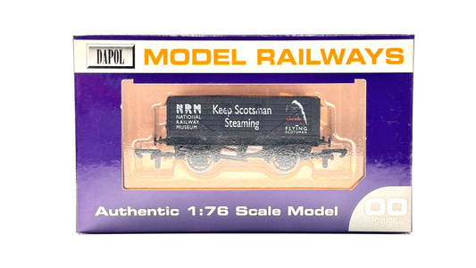 DAPOL 00 GAUGE - NRM KEEP FLYING SCOTSMAN STEAMING WAGON (LIMITED EDITION)