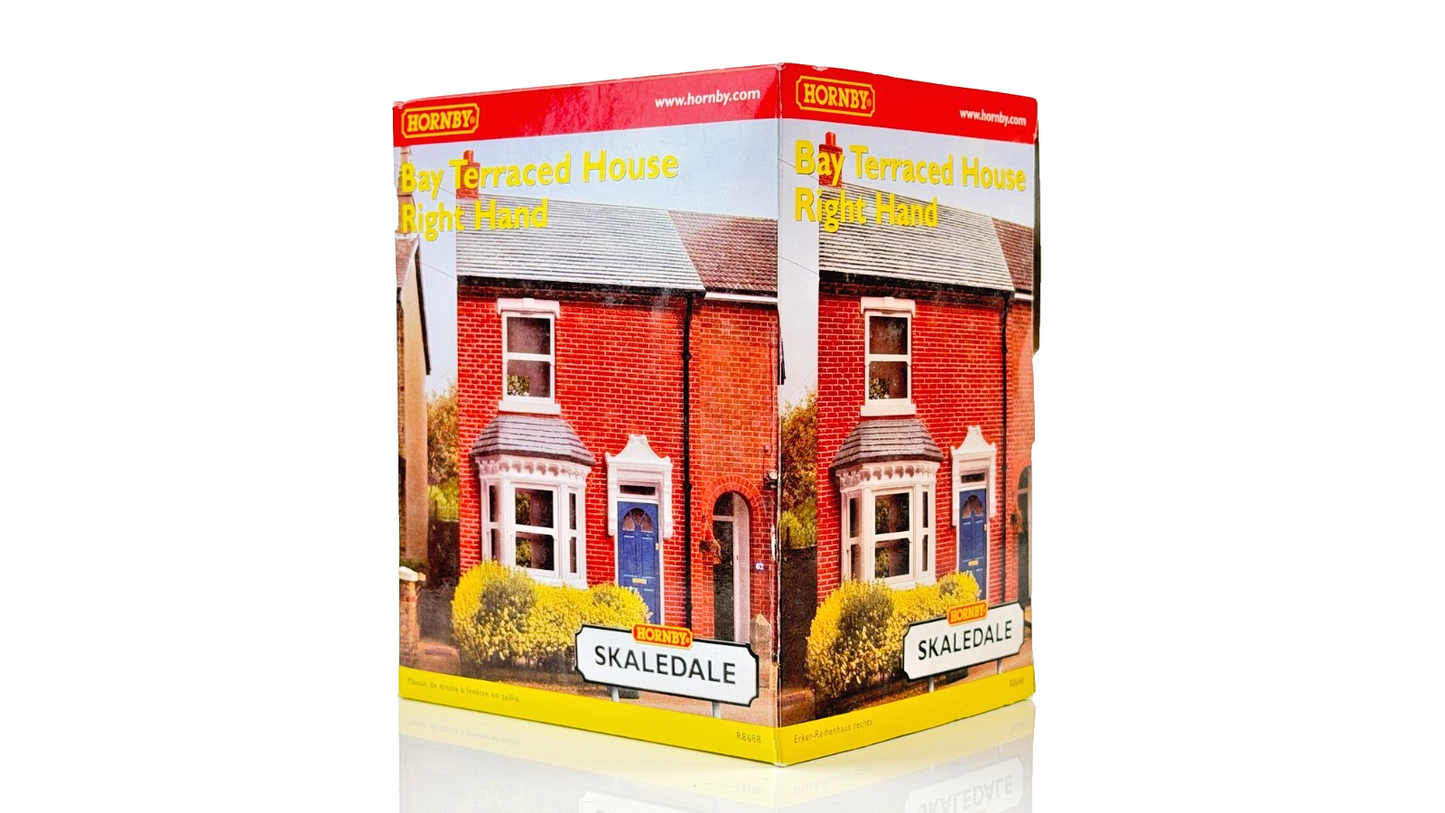 HORNBY 00 GAUGE SKALEDALE - R8688 - BAY TERRACED HOUSE RIGHT HAND - BOXED
