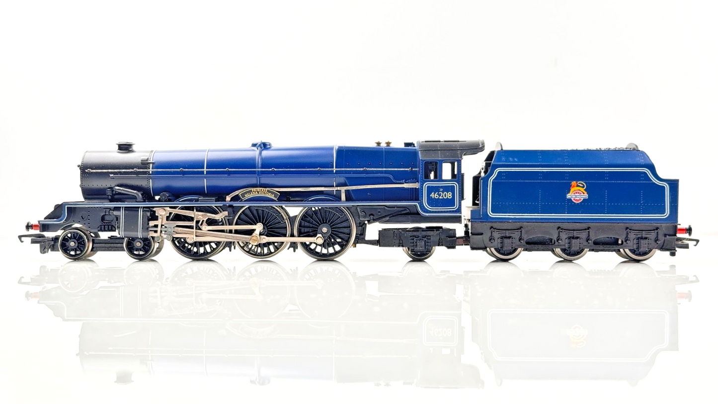 HORNBY 00 GAUGE - R138 - BR BLUE 4-6-2 'PRINCESS HELENA VICTORIA' 46208 - BOXED