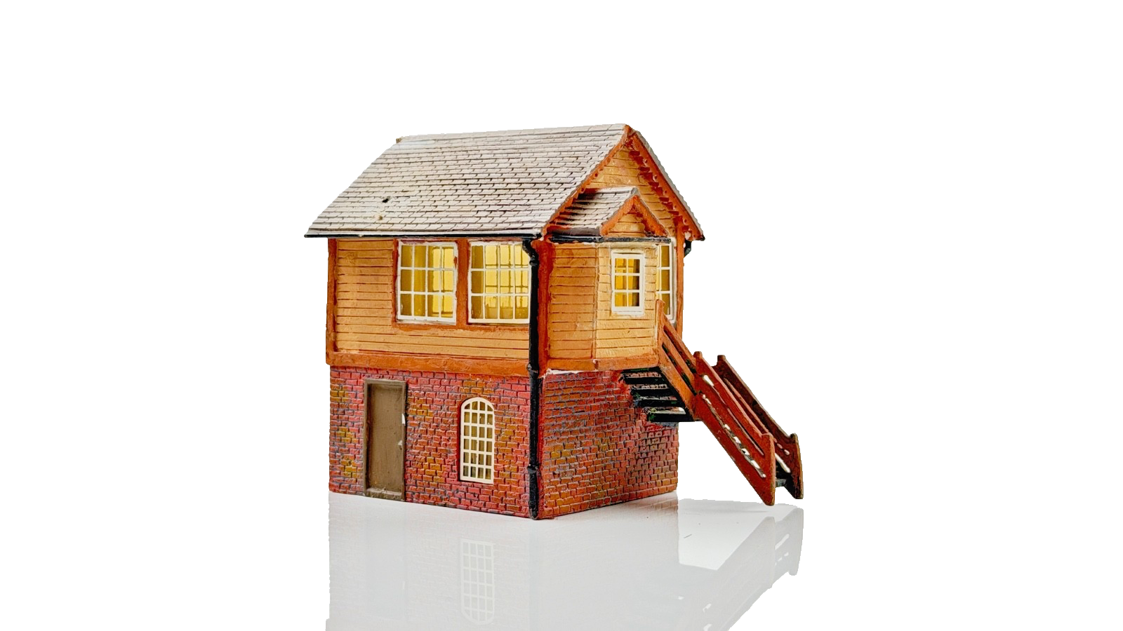 HORNBY SKALEDALE 00 GAUGE - R8683 - REFINISHED SIGNAL BOX - UNBOXED