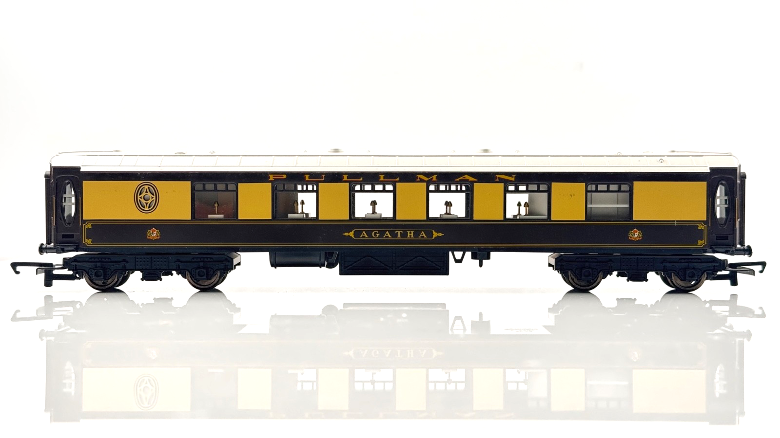 HORNBY 00 GAUGE - R1162 - RAKE OF 3 VSOE PULLMAN PASSENGER COACHES - UNBOXED