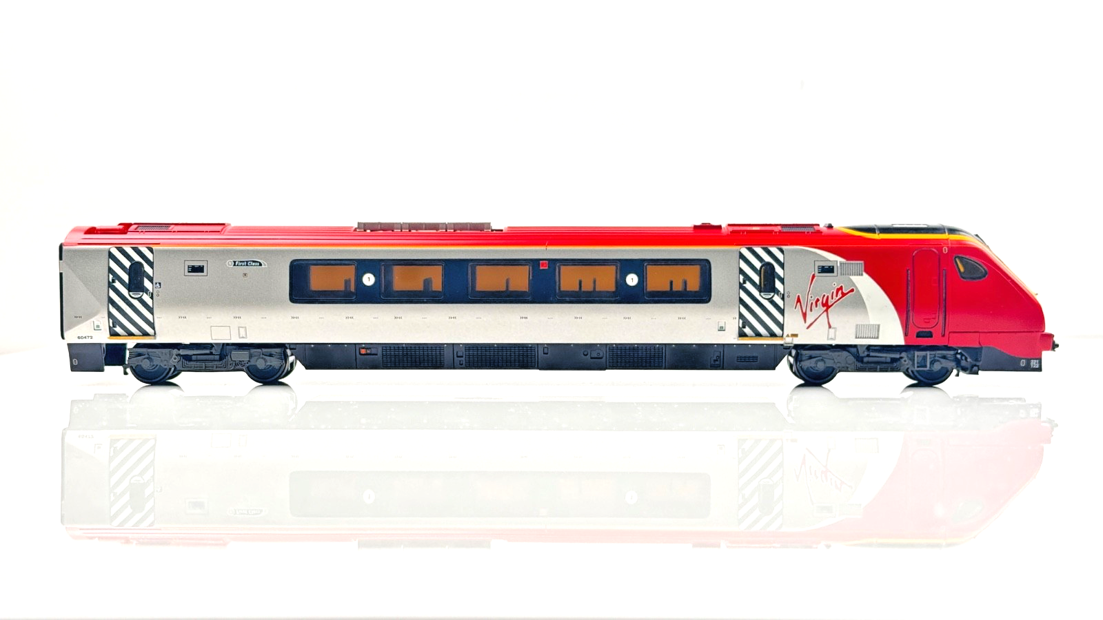 BACHMANN 00 GAUGE - 32-627 - CLASS 221 VIRGIN TRAINS DR WHO 221122 SUPER VOYAGER