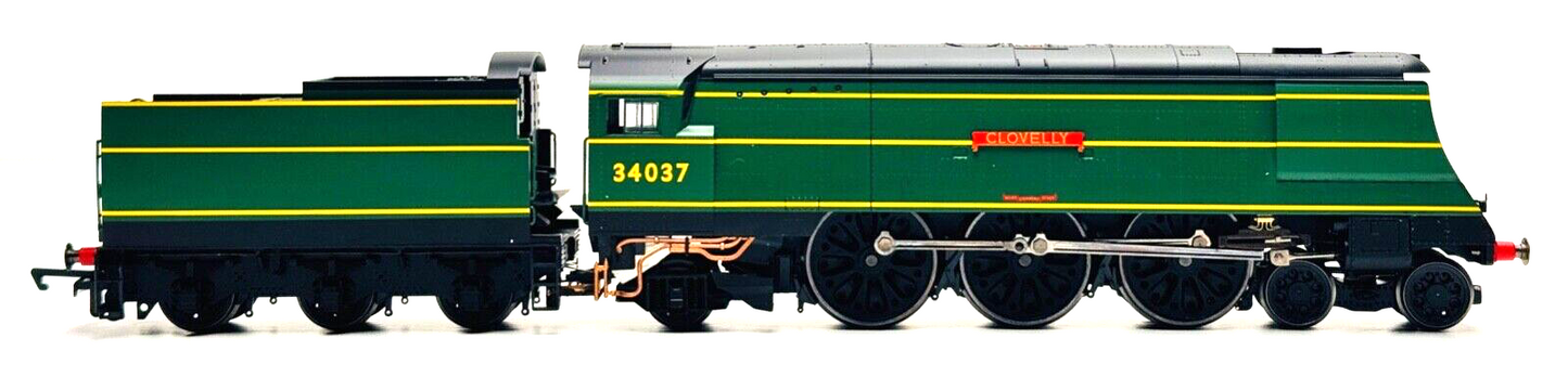 HORNBY 00 GAUGE - R2315 - BR 4-6-2 WEST COUNTRY CLASS 'CLOVELLY' 34037 - BOXED
