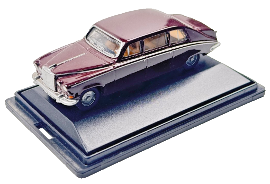 HORNBY SKALE AUTOS 1/76 SCALE - R7106 - DAIMLER DS420 MAROON BOXED