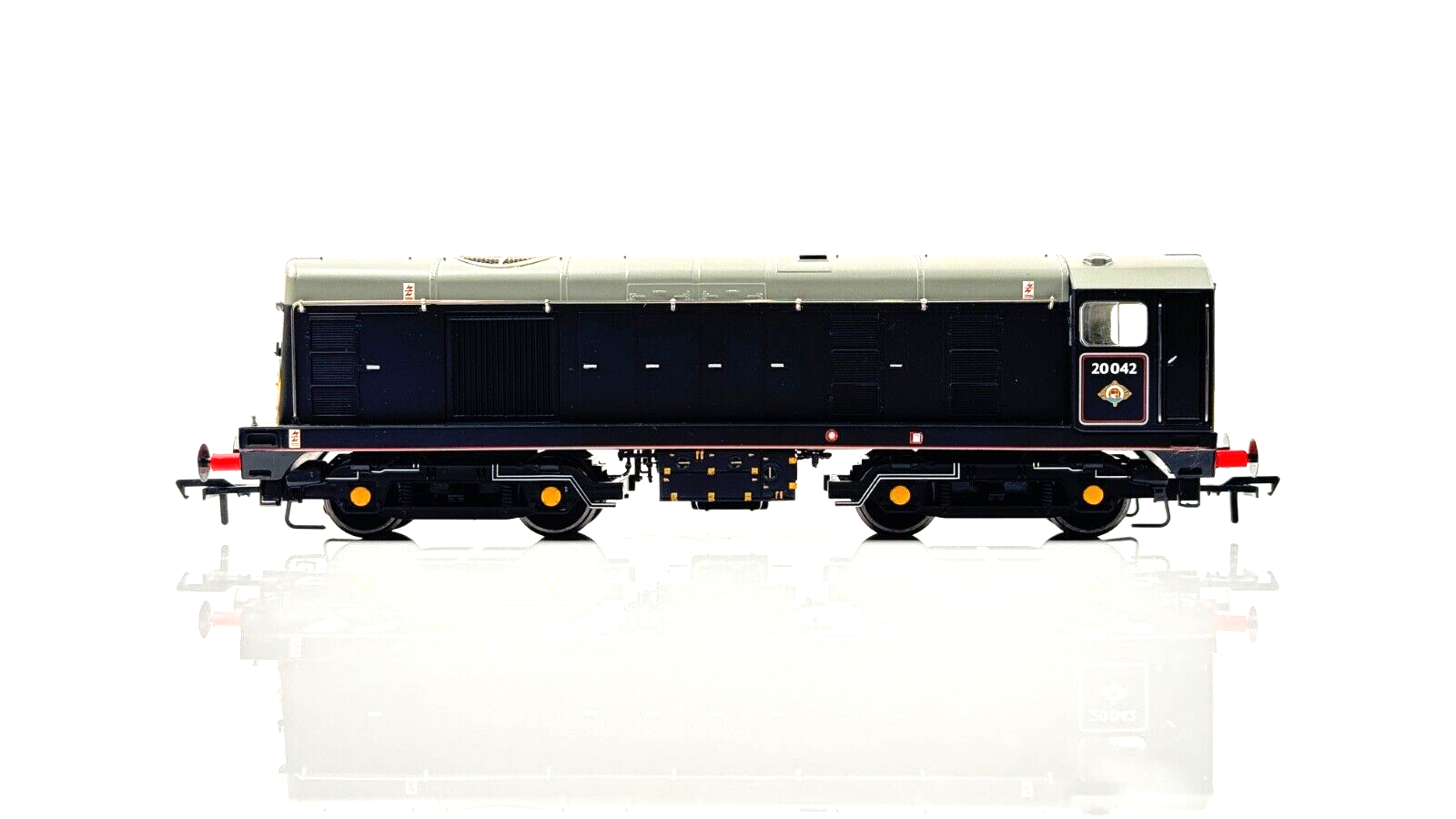 BACHMANN 00 GAUGE - 32-025TF - CLASS 20 DIESEL 20042 WATERMAN RAILWAYS BLACK