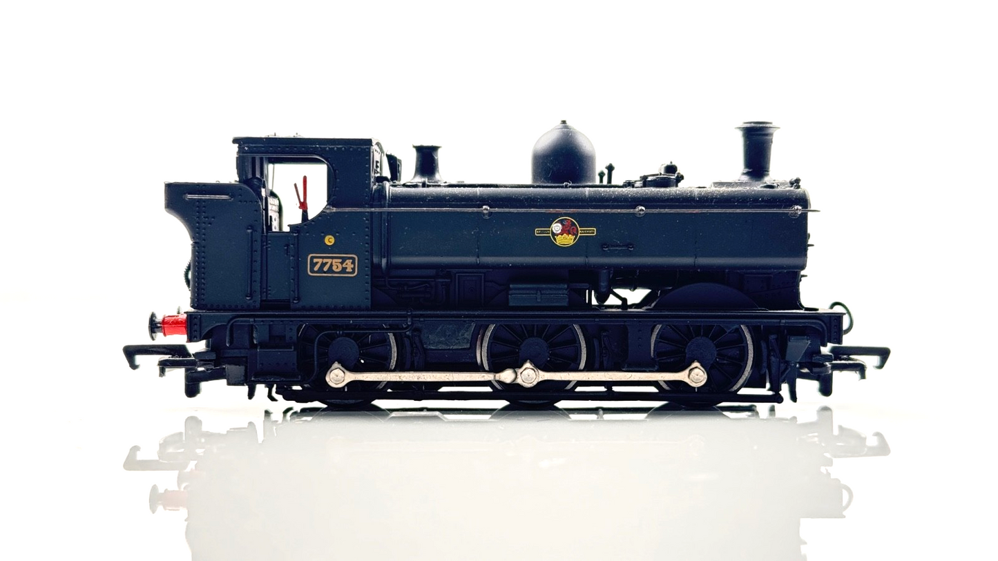 BACHMANN 00 GAUGE - 31-902 - 57XX 7754 BR PLAIN BLACK LATE CREST - BOXED
