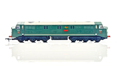 SILVER FOX 00 GAUGE - CLASS 41 DIESEL WARSHIP D600 'ACTIVE' BR GREEN - BOXED