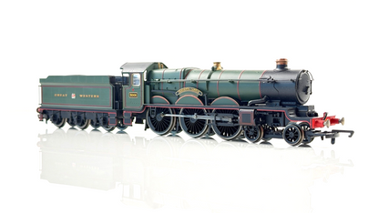 HORNBY 00 GAUGE - R2600M - CHELTENHAM FLYER GWR TREGENNA CASTLE & COACHES PACK 1