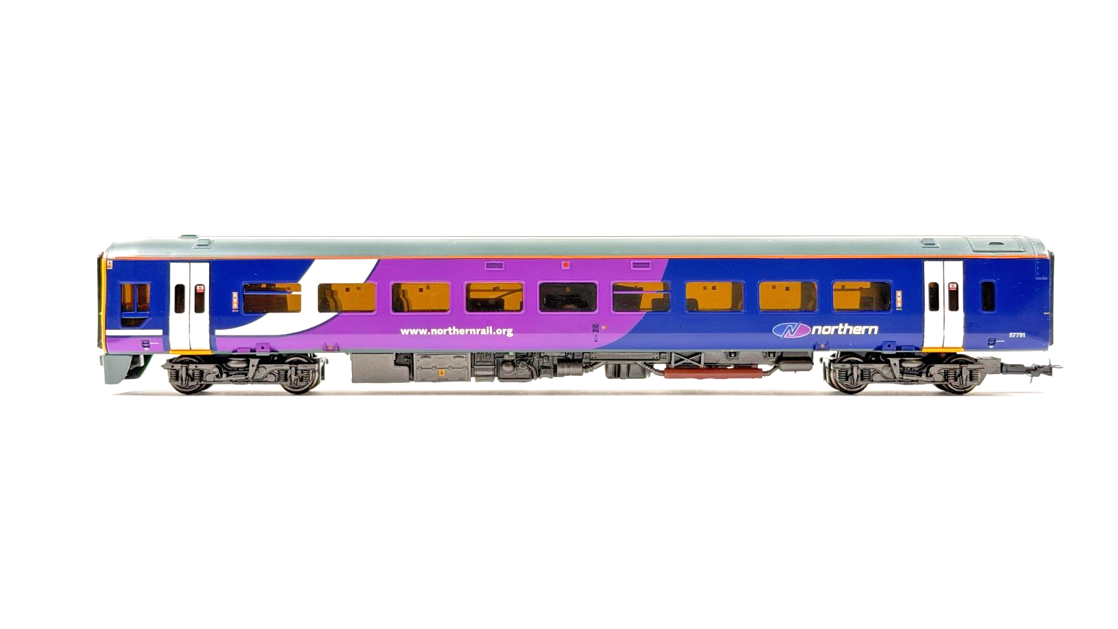 BACHMANN 00 GAUGE - 31-514 - CLASS 158 DMU 2 CAR NORTHERN RAIL - BOXED