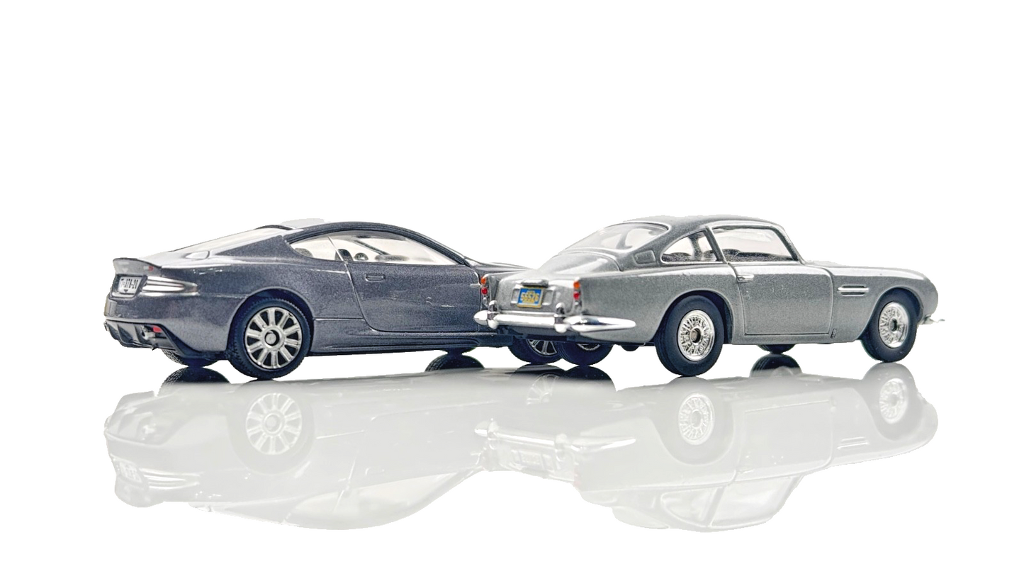 CORGI 1/64 SCALE - ASTON MARTIN VANQUISH & DB5 JAMES BOND 007 UNBOXED