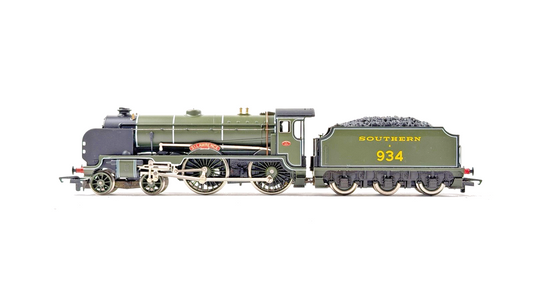 HORNBY 00 GAUGE - R533 - SR SOUTHERN 4-4-0 SCHOOLS ST LAWRENCE LIMITED EDITION