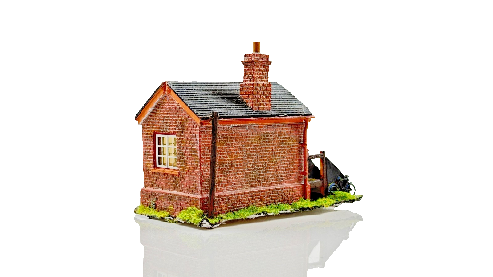 HORNBY SKALEDALE 00 GAUGE - R8632 - LOW LEVEL SIGNAL BOX DIORAMA - UNBOXED