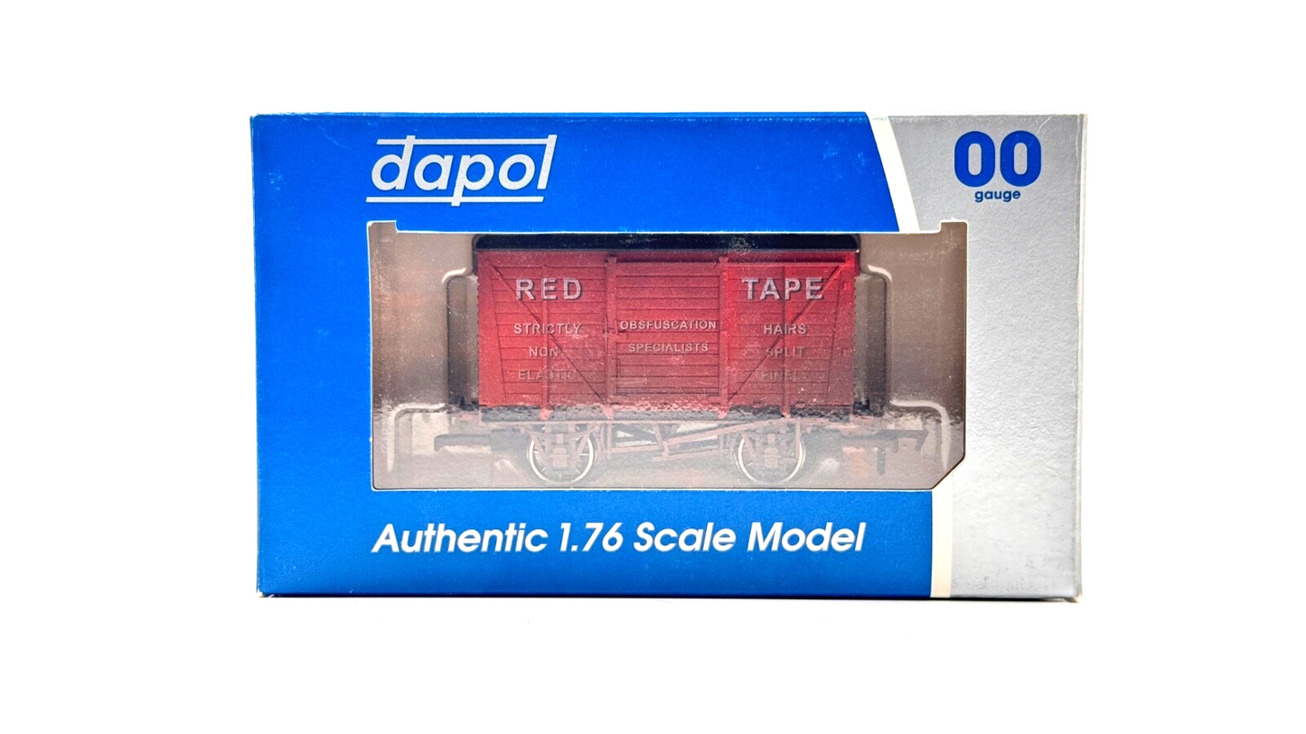 DAPOL 00 GAUGE - RED TAPE OBSFUSCATION SPECIALISTS VENT VAN (LIMITED EDITION)