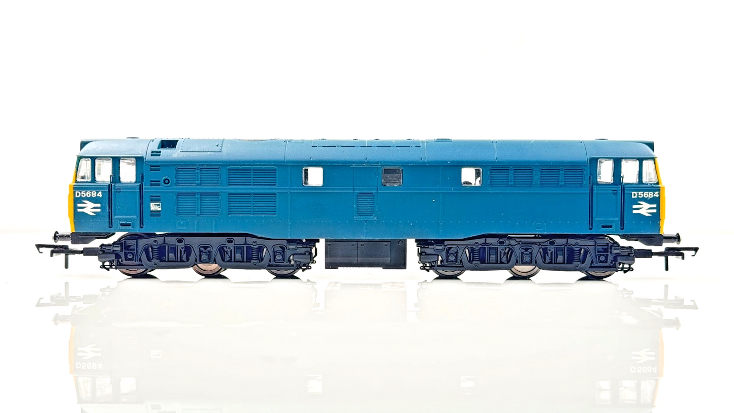HORNBY 00 GAUGE - R3067 - CLASS 31 DIESEL ELECTRIC AIA-AIA BR BLUE D5684 - BOXED