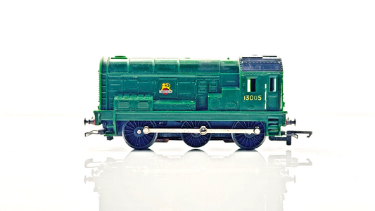 TRIANG 00 GAUGE - CLASS 08 DIESEL SHUNTER BR GREEN 13005 - UNBOXED SPARES REPAIR
