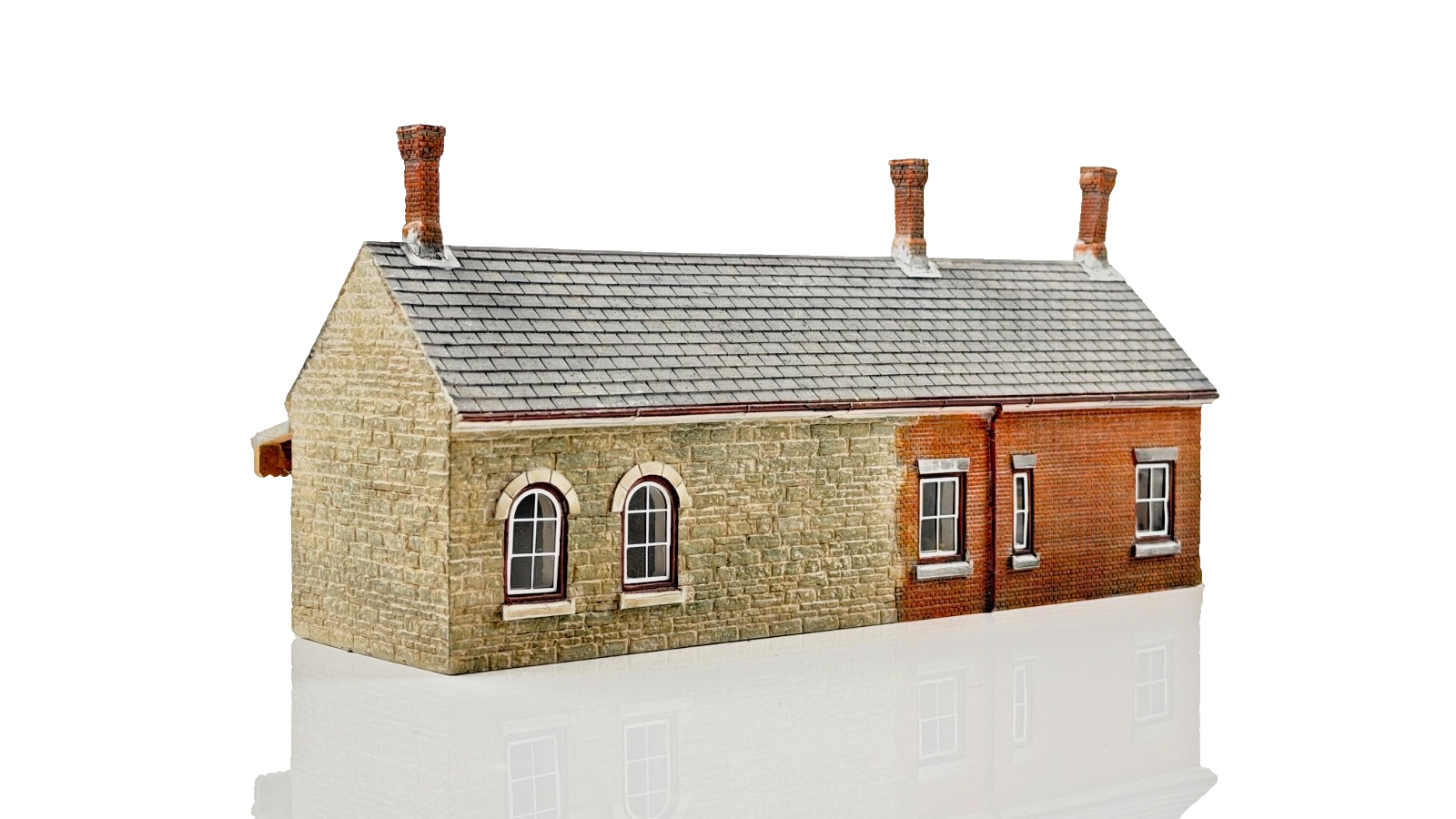 BACHMANN SCENECRAFT 00 GAUGE - 44-144 - HIGHLEY STATION BOOKING OFFICE - UNBOXED
