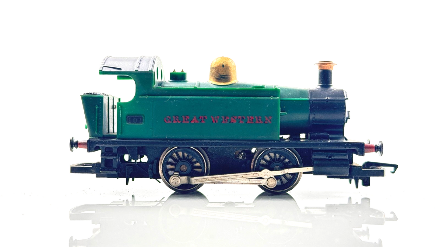 HORNBY 00 GAUGE - GWR GREEN 0-4-0 INDUSTRIAL TANK ENGINE NO.101 - UNBOXED