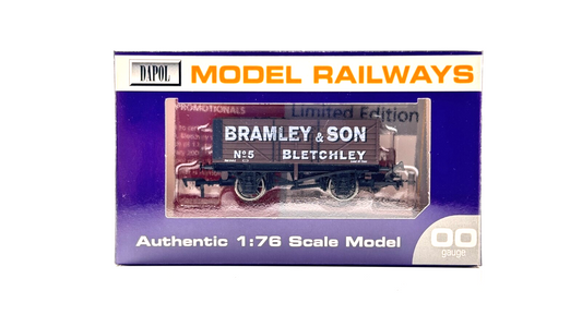 DAPOL 00 GAUGE - BRAMLEY & SON BLETCHLEY PLANK WAGON NO.5 (LIMITED EDITION)