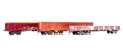 KIT BUILT 00 GAUGE - RAKE OF 3 EWS MAROON/GOLD MBA/MCA OPEN BOX WAGONS UNBOXED