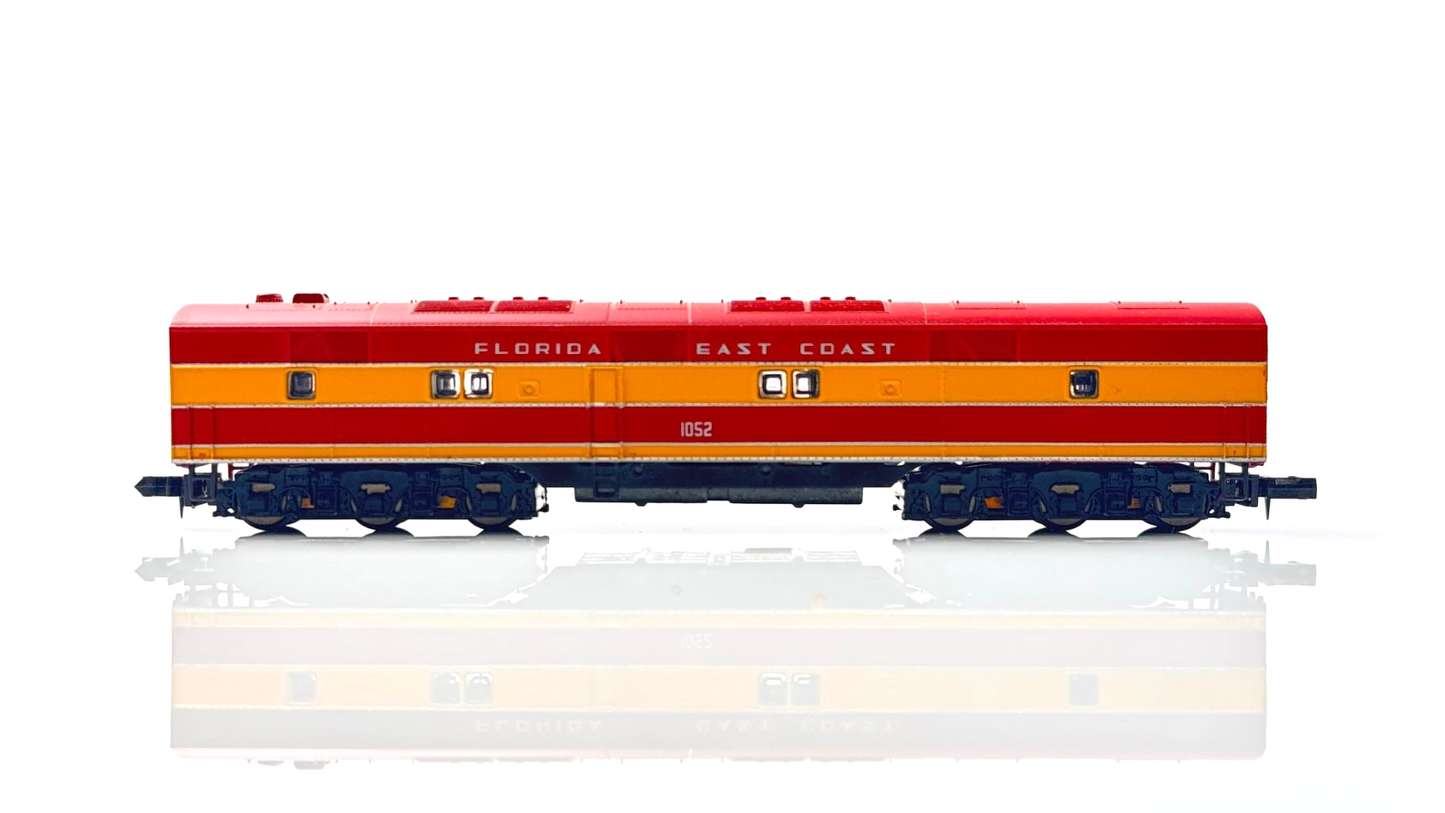 LIFE LIKE N GAUGE - 7029/7031 - E7 LOCO A/B UNITS FLORIDA EAST COAST - BOXED