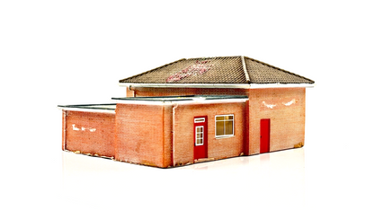 BACHMANN SCENECRAFT 00 GAUGE - 44-075 - FIRE STATION - UNBOXED