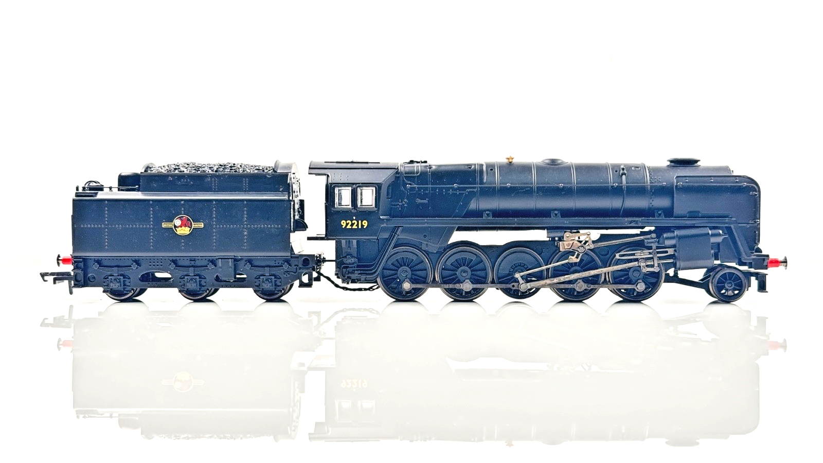 HORNBY 00 GAUGE - R3942 - BR BLACK 2-10-0 CLASS 9F LOCOMOTIVE 92219 BOXED