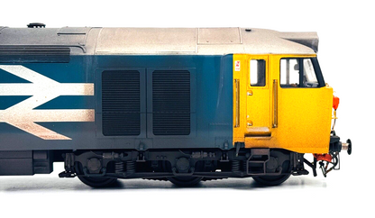 JUST LIKE THE REAL THING O GAUGE - CLASS 50 LARGE LOGO ARK ROYAL 50035 DCC SOUND