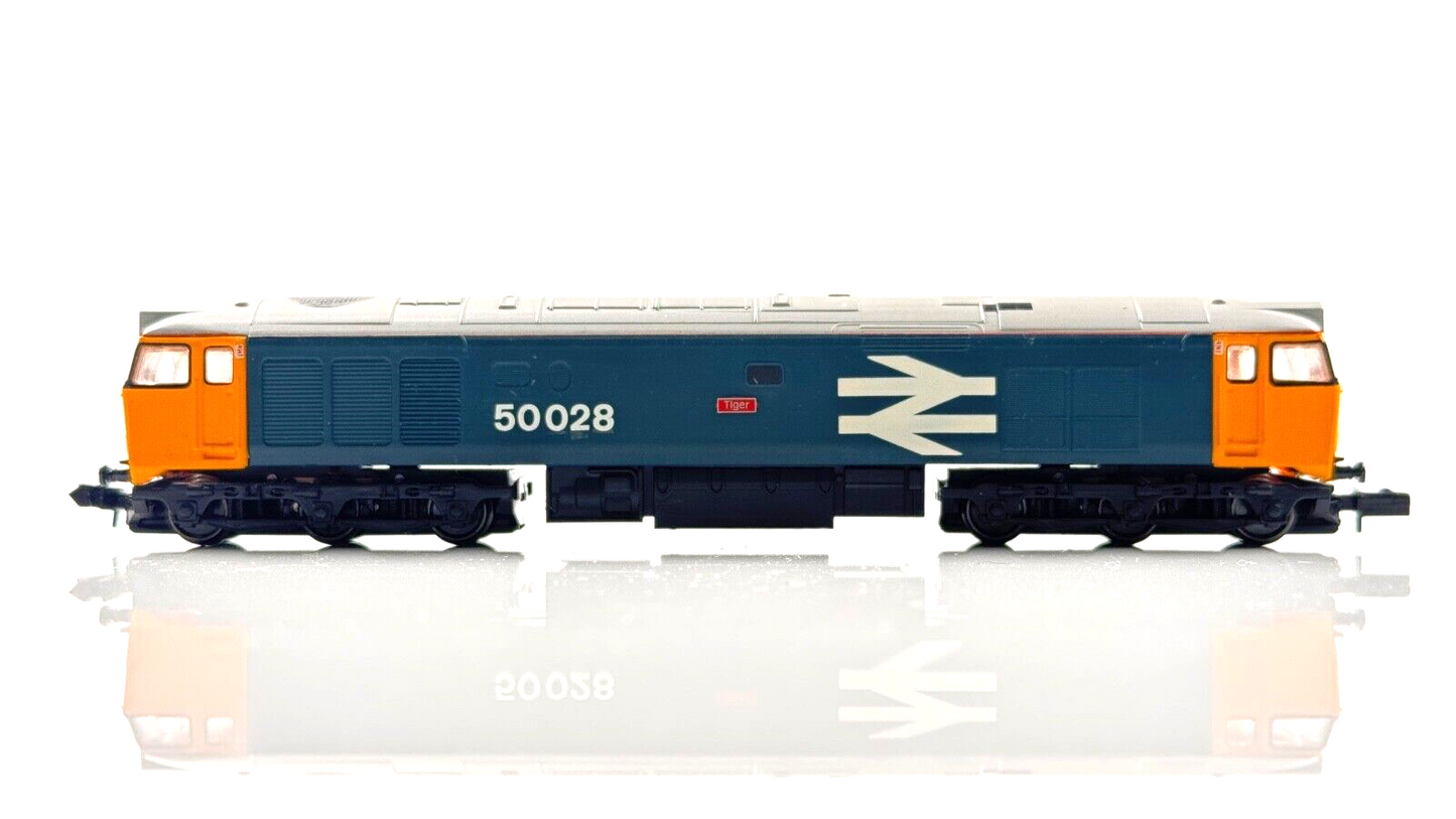 GRAHAM FARISH N GAUGE - CLASS 50 LARGE LOGO 50028 TIGER - RENAMED RENUMBERED