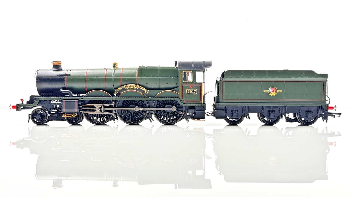 HORNBY 00 GAUGE - R3619 - BR GREEN 4-6-0 CASTLE GLOUCESTERSHIRE REGIMENT 5017