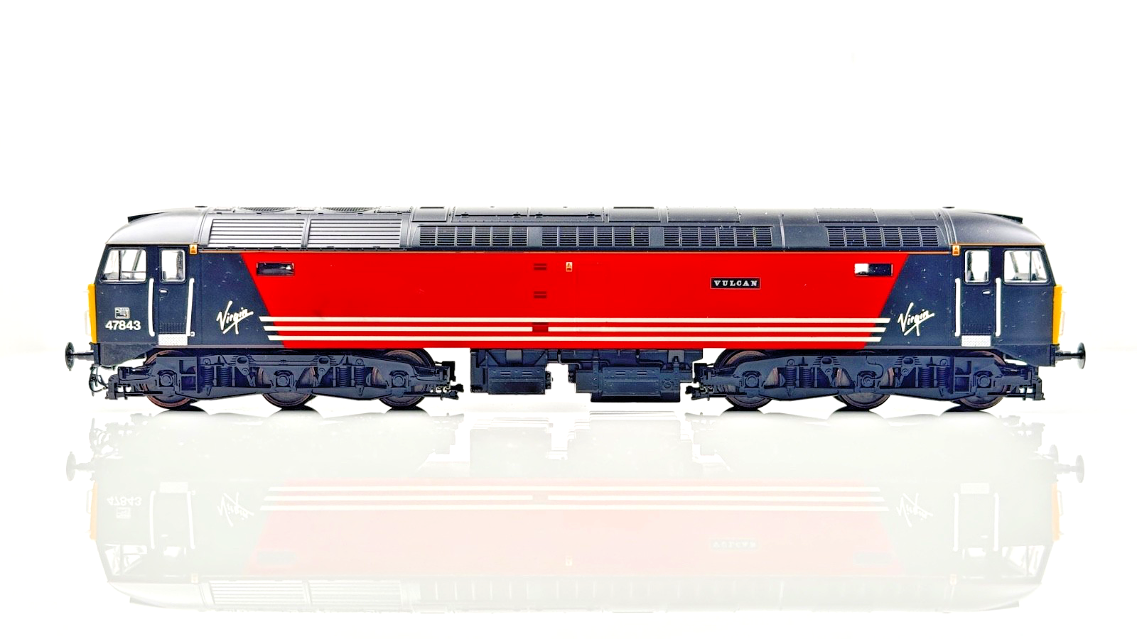 HELJAN 00 GAUGE - 4600 - CLASS 47 DIESEL 47843 VIRGIN TRAINS VULCAN - BOXED