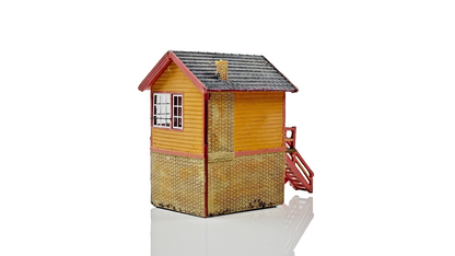 BACHMANN SCENECRAFT 00 GAUGE - 44-044 - HIGHLEY STATION SIGNAL BOX - UNBOXED