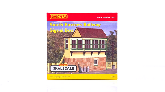 HORNBY 00 GAUGE SKALEDALE - R7365 - SOUTH EASTERN RAILWAY SIGNAL BOX - NEW BOXED