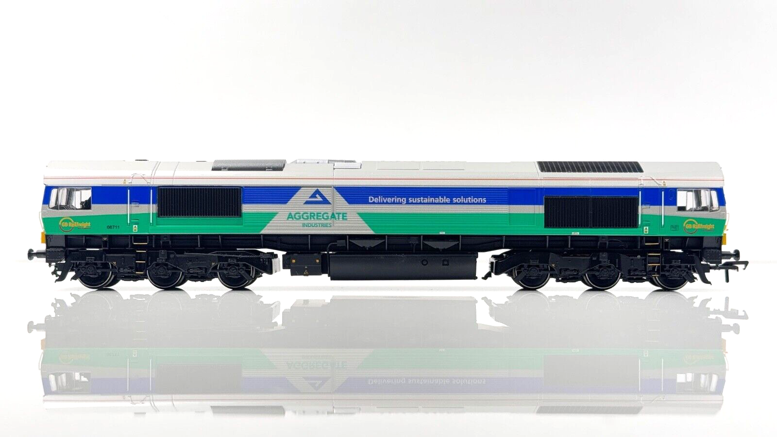 BACHMANN 00 GAUGE - 32-738 - CLASS 66 DIESEL 66711 GBRF AGGREGATES 'SENCE' BOXED