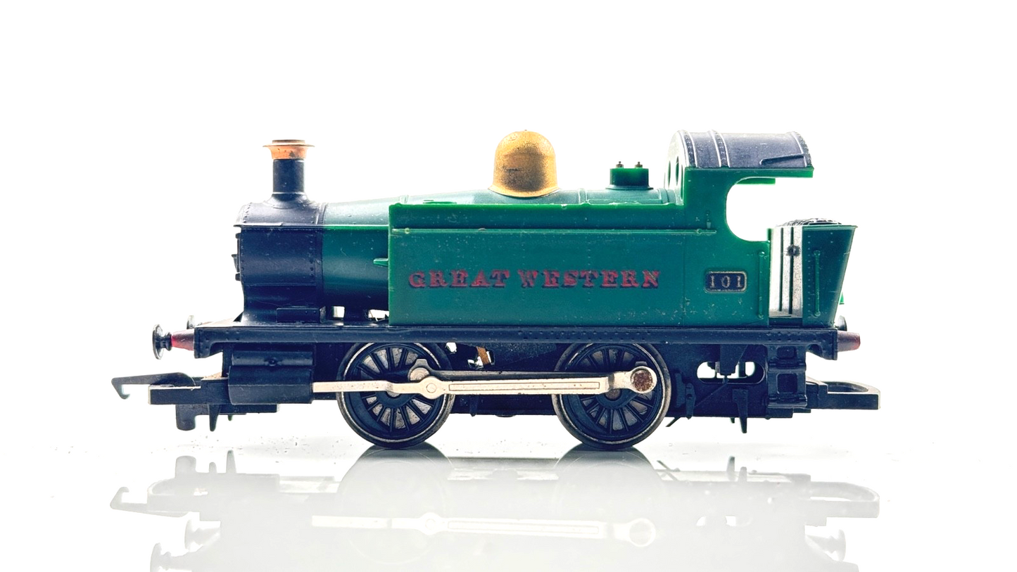 HORNBY 00 GAUGE - GWR GREEN 0-4-0 INDUSTRIAL TANK ENGINE NO.101 - UNBOXED