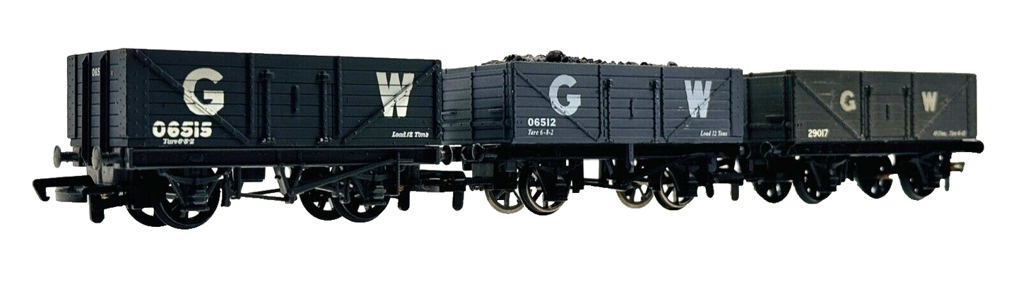 AIRFIX/DAPOL/MAINLINE 00 GAUGE - 3 X GWR GREAT WESTERN MINERAL WAGONS - UNBOXED