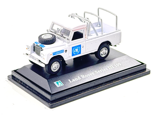 CARARAMA 1/72 SCALE - LAND ROVER SERIES III 109 UN UNITED NATIONS RELIEF - BOXED