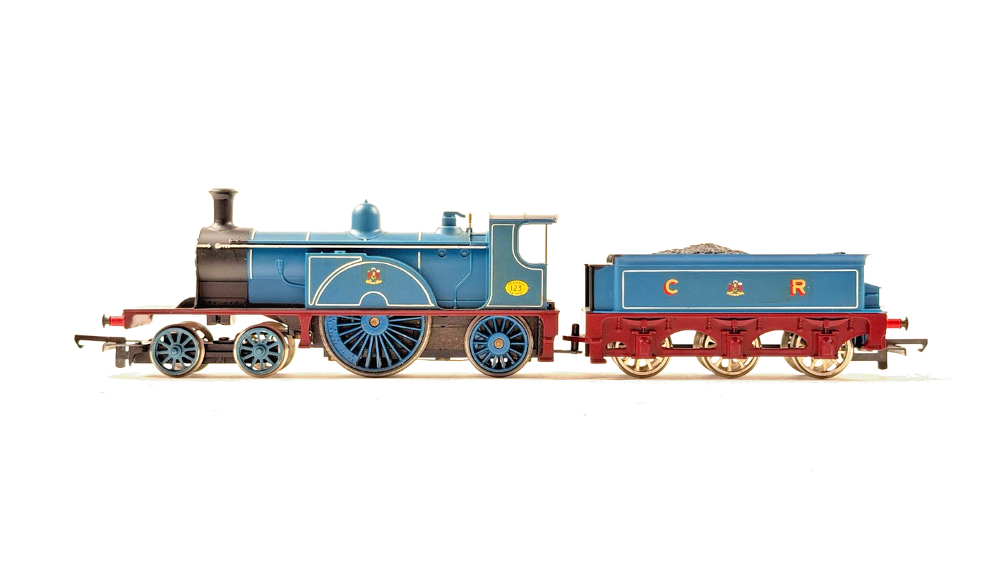 TRIANG RAILWAYS 00 GAUGE - CALEDONIAN RAILWAY 4-4-0 LOCOMOTIVE & TENDER UNBOXED