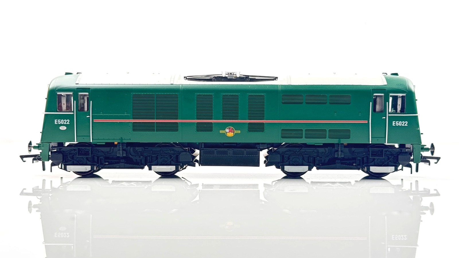 HORNBY 00 GAUGE - R3376 - CLASS 71 ELECTRIC LOCOMOTIVE BR GREEN E5022 - BOXED