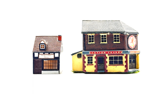 HORNBY 00 GAUGE SKALEDALE - R8694/EM6001 - BUSBY'S HAIR SALON/CORNER PUB UNBOXED