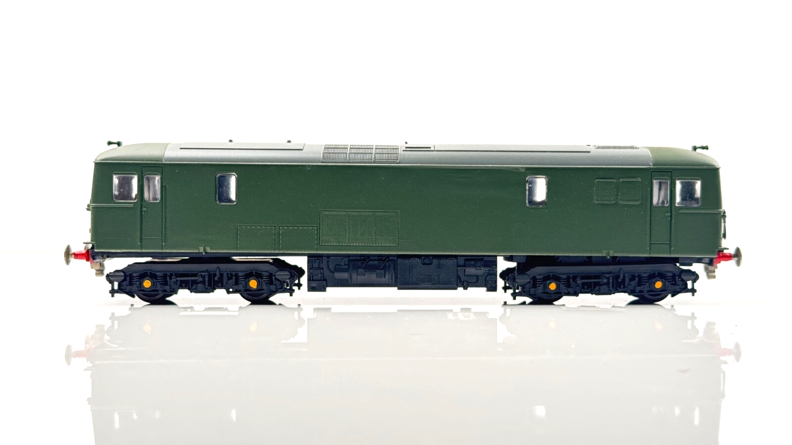 LIMA 00 GAUGE - CLASS 73 ELECTRO DIESEL PLAIN GREEN REFINISHED - REP BOX