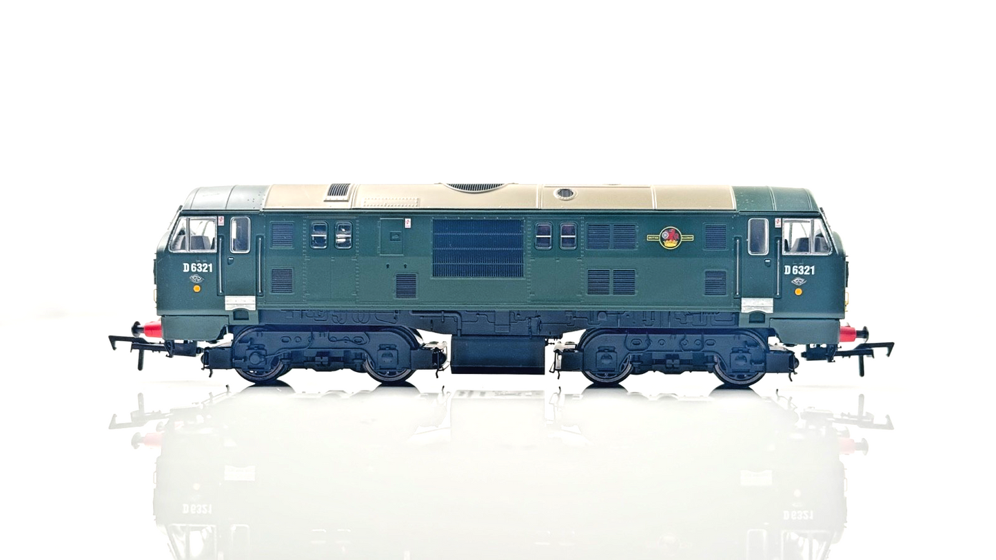 DAPOL 00 GAUGE - 4D-012-007 - CLASS 22 DIESEL D6321 BR GREEN SMALL YELLOW PANEL