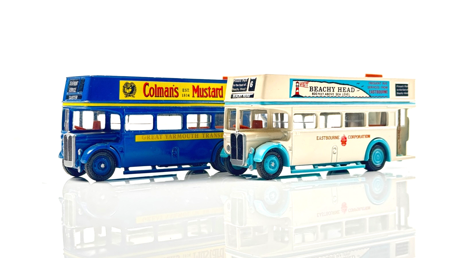 EFE 1/76 SCALE - GREAT YARMOUTH TRANSPORT & EASTBOURNE CORPORATION BUSES X 2