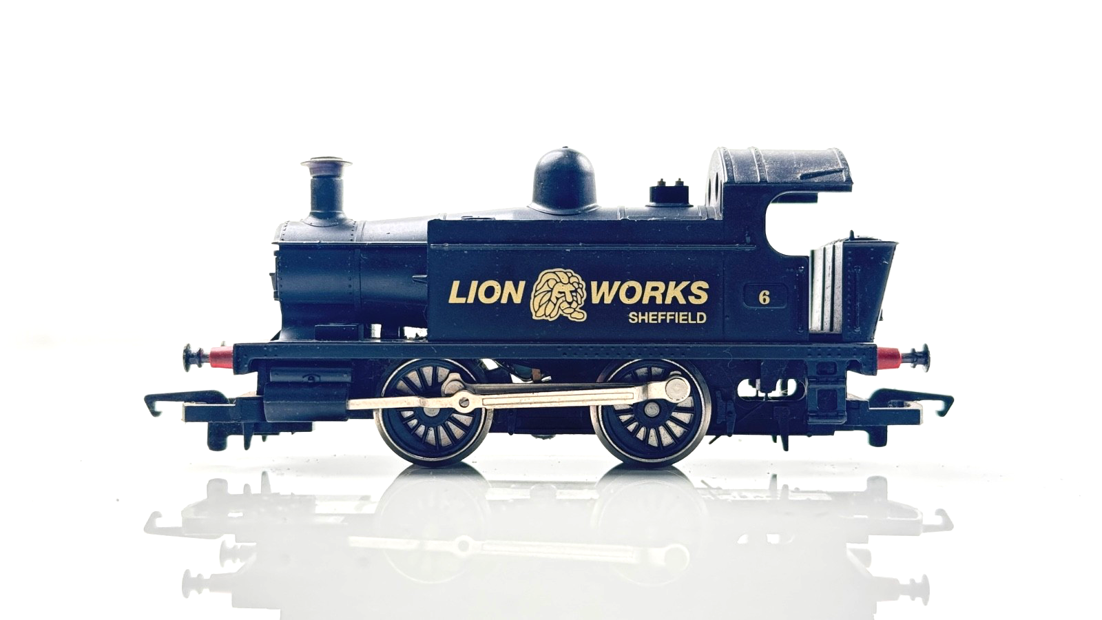 HORNBY 00 GAUGE - LION WORKS SHEFFIELD 0-4-0 INDUSTRIAL TANK NO.6 - UNBOXED