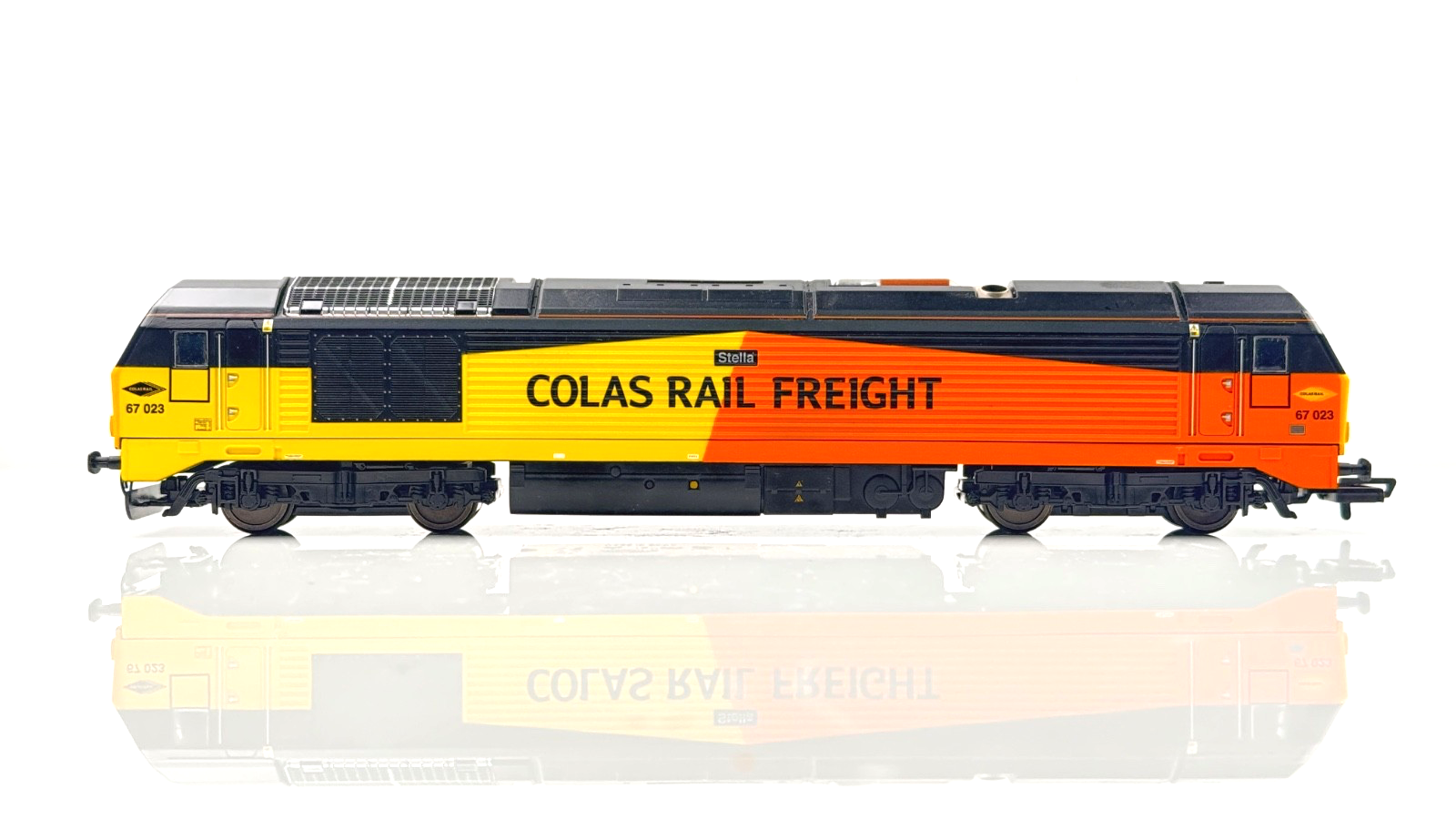 HORNBY 00 GAUGE - R30184 - CLASS 67 DIESEL 67023 COLAS RAIL STELLA - BOXED