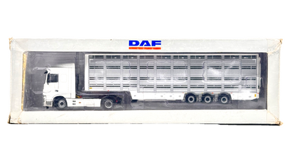 WSI 1/50 SCALE - DAF XF TRACTOR CAB & PLAIN WHITE LIVESTOCK CATTLE TRAILER BOXED