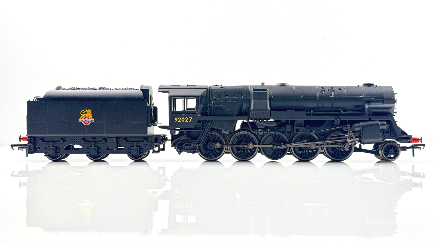 HORNBY 00 GAUGE - R3273 - BR BLACK CLASS 9F CROSTI BOILER LOCOMOTIVE 92027 BOXED