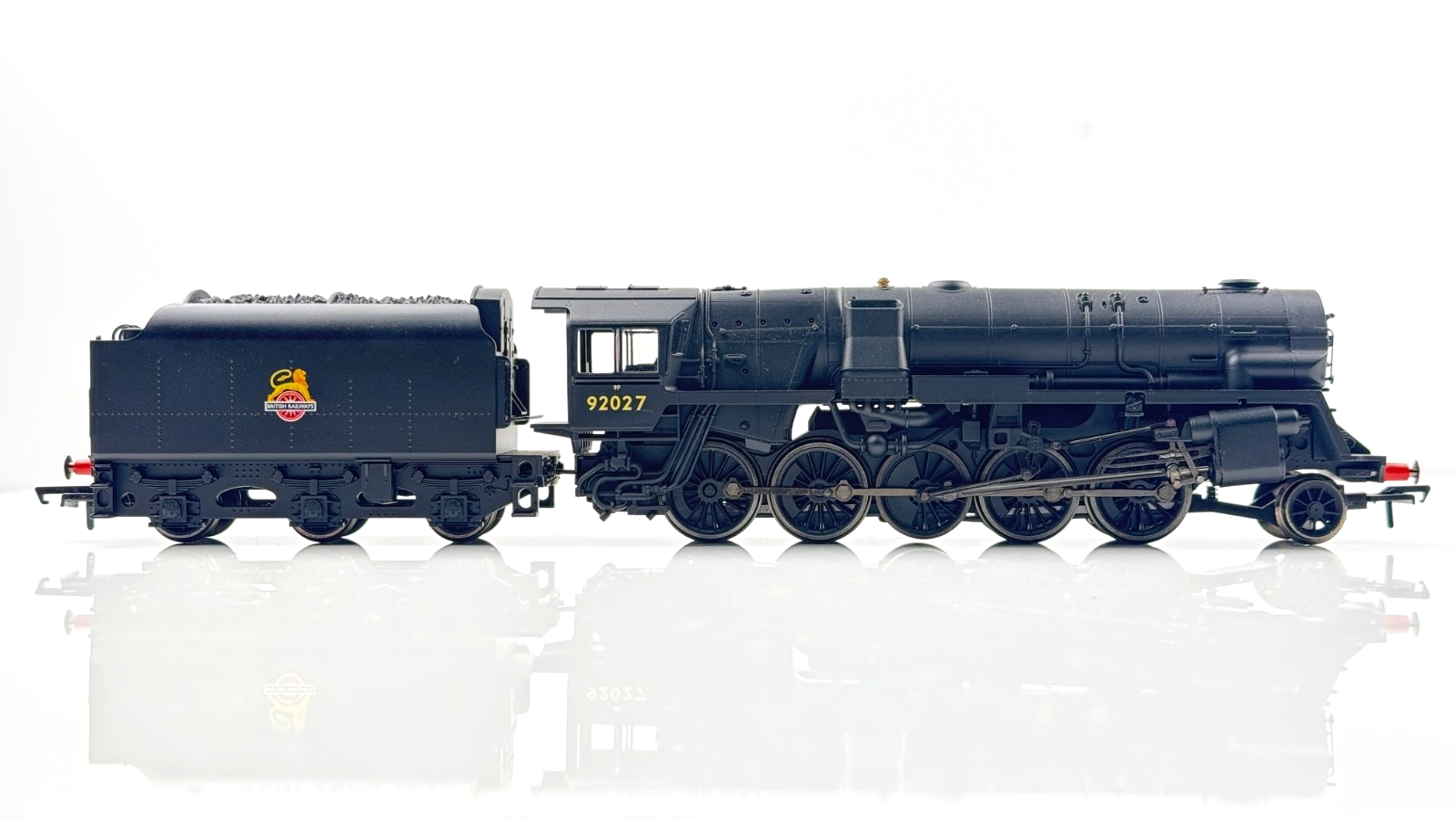 HORNBY 00 GAUGE - R3273 - BR BLACK CLASS 9F CROSTI BOILER LOCOMOTIVE 92027 BOXED