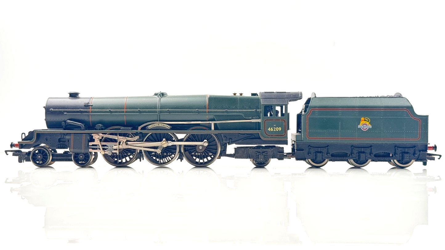 HORNBY 00 GAUGE - R196 - BR GREEN 4-6-2 PRINCESS BEATRICE LOCOMOTIVE 46209 BOXED
